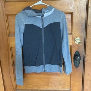 Lululemon zip